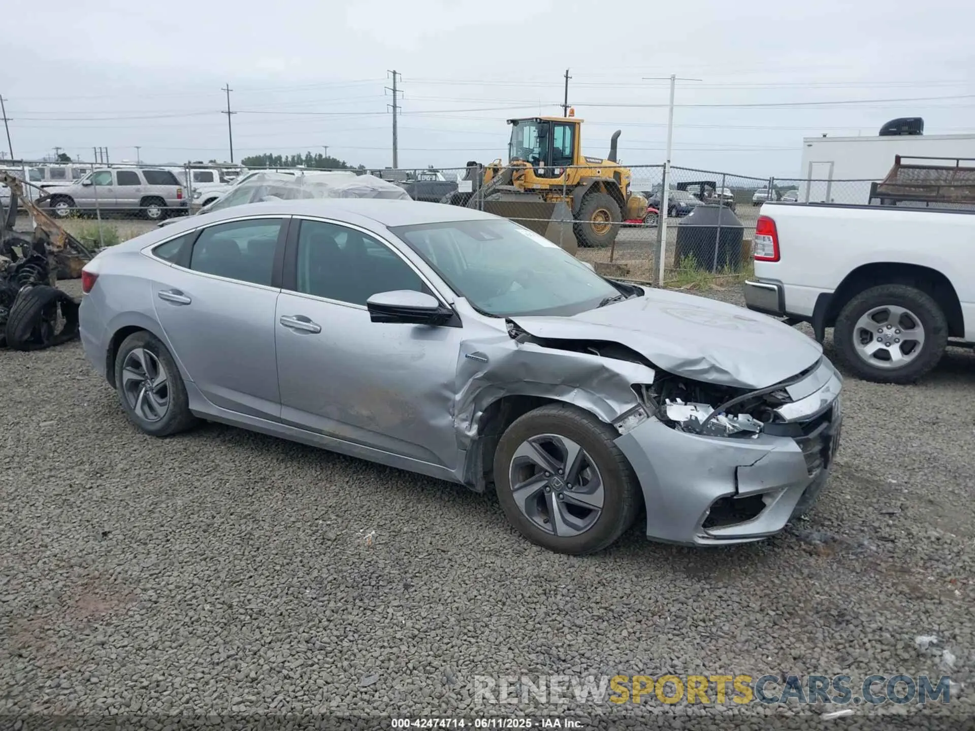 1 Photograph of a damaged car 19XZE4F51KE003969 HONDA INSIGHT 2019