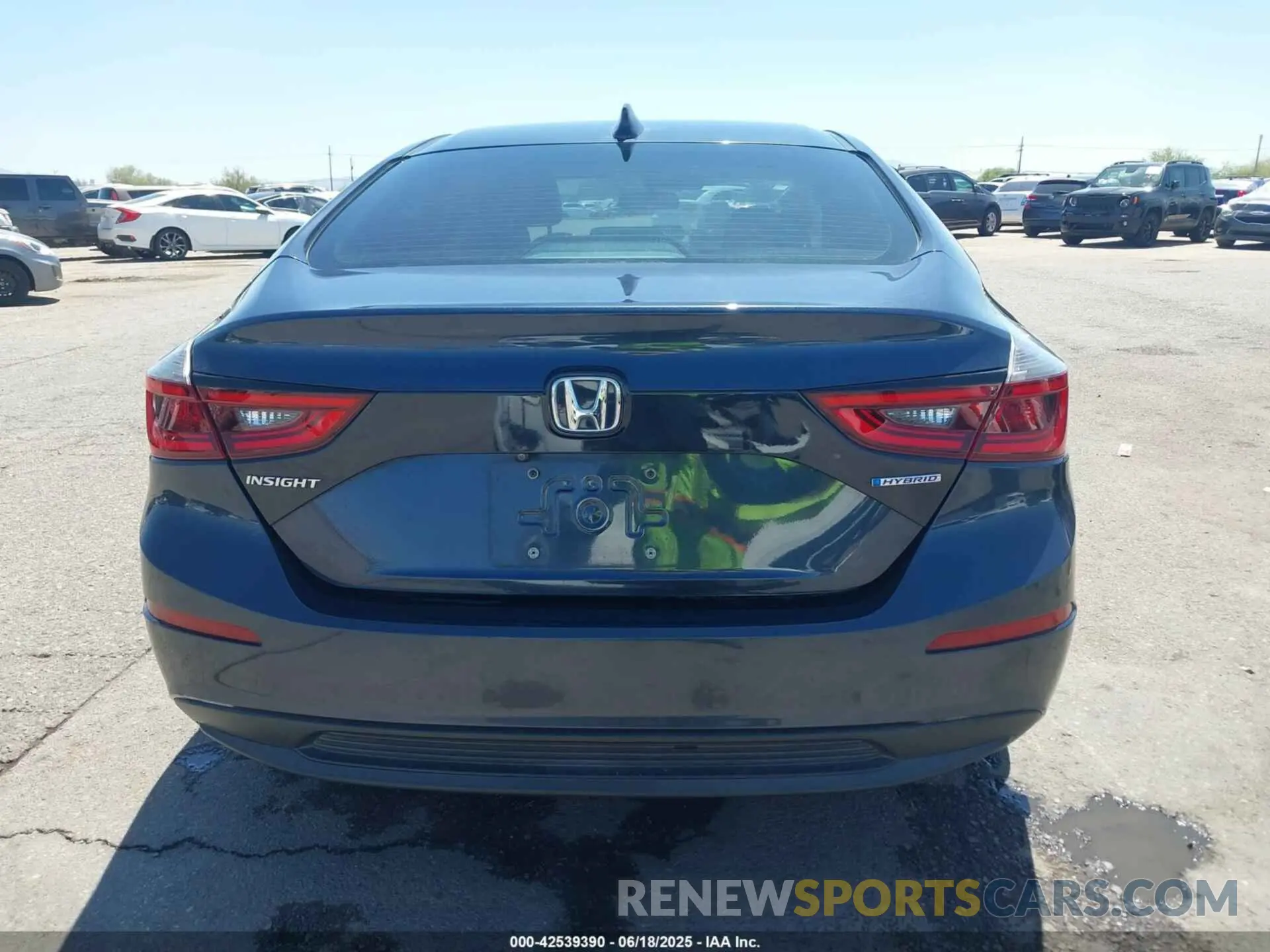 15 Photograph of a damaged car 19XZE4F51KE018827 HONDA INSIGHT 2019
