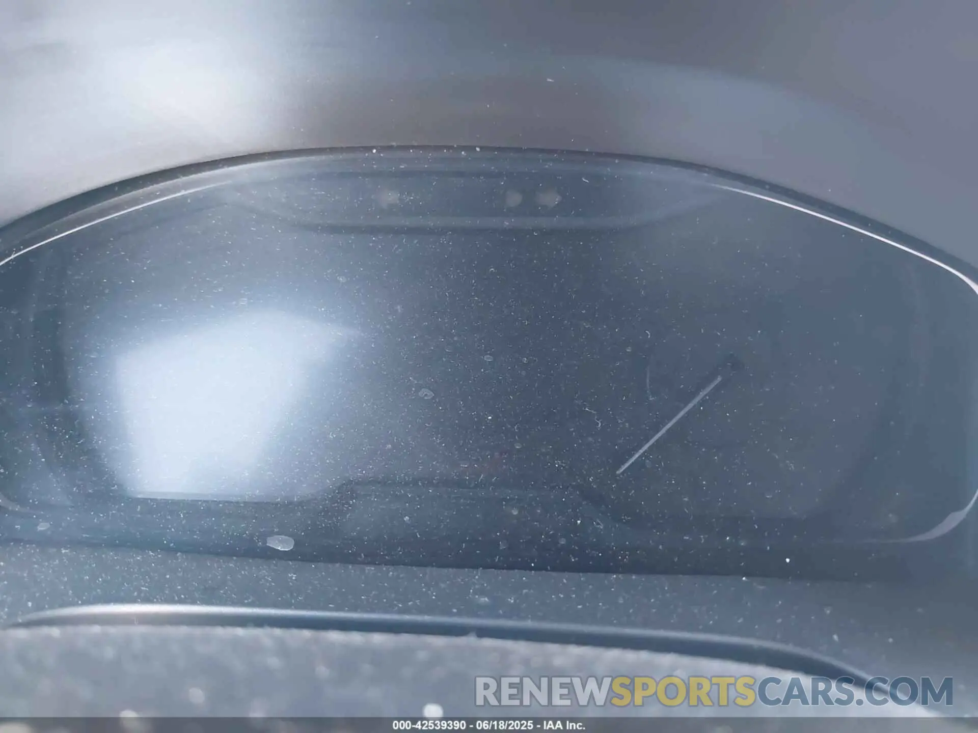 7 Photograph of a damaged car 19XZE4F51KE018827 HONDA INSIGHT 2019