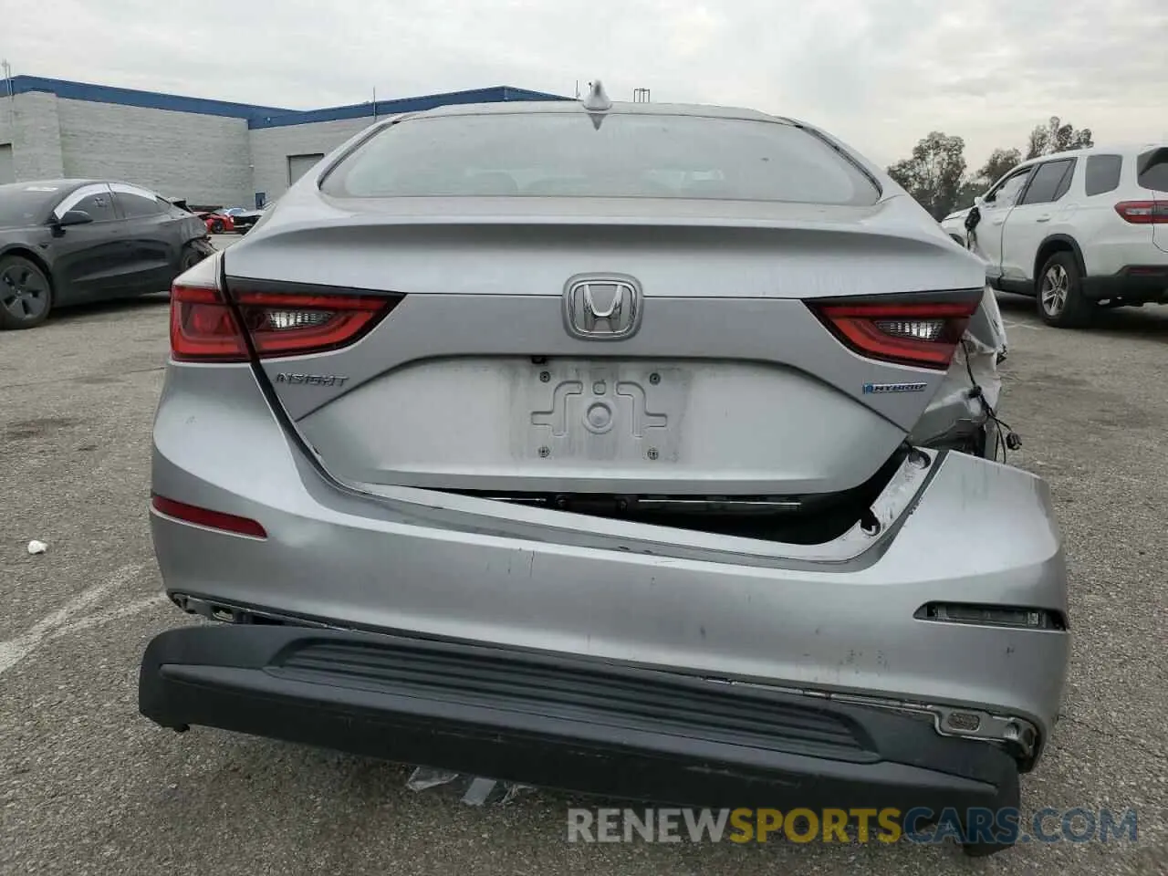 6 Photograph of a damaged car 19XZE4F51KE029343 HONDA INSIGHT 2019