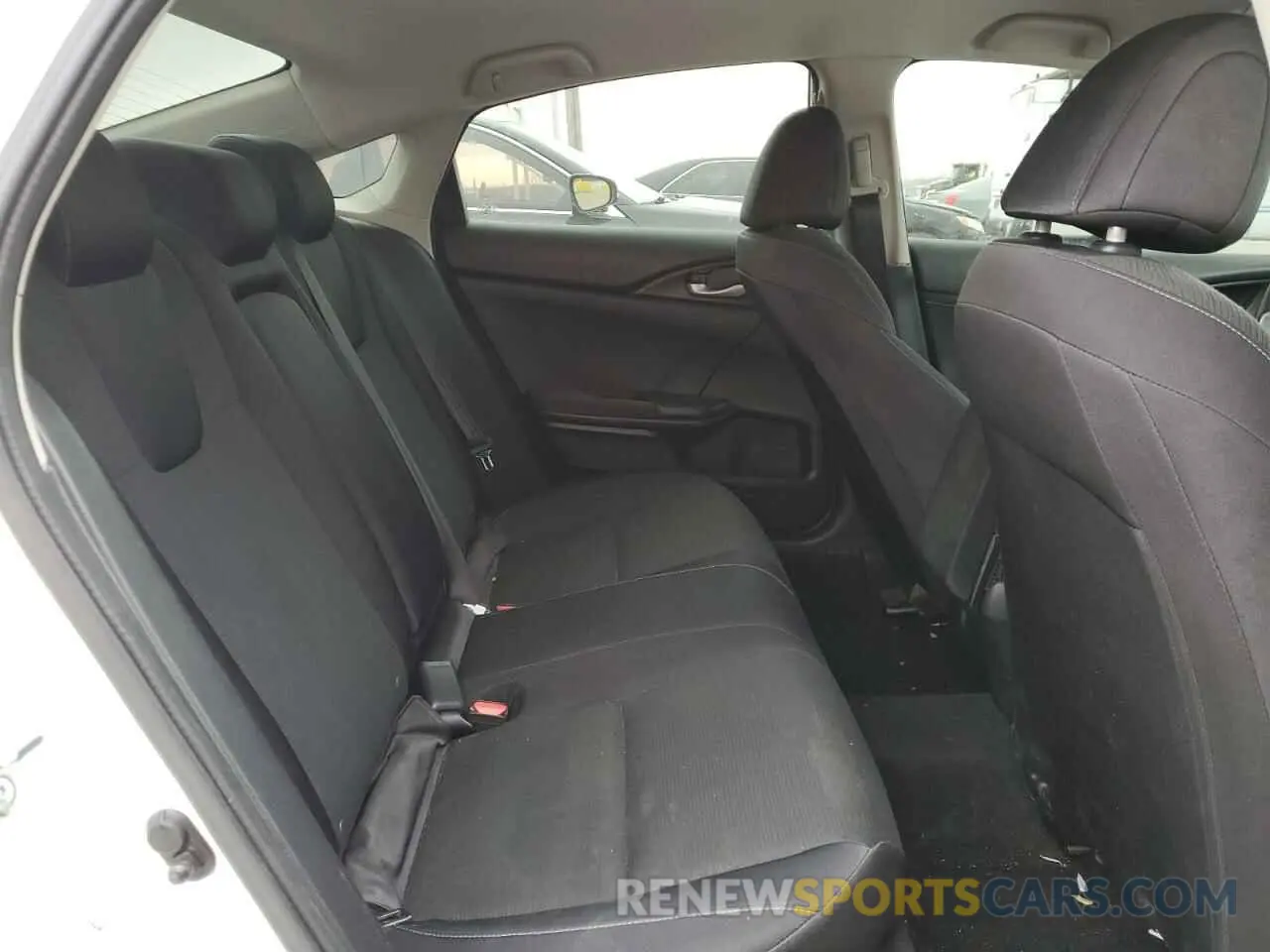 10 Photograph of a damaged car 19XZE4F52KE003849 HONDA INSIGHT 2019