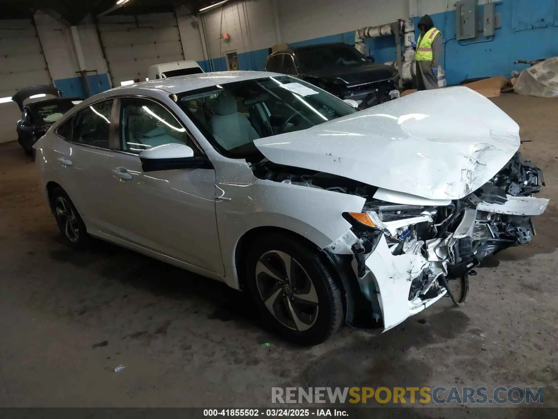 1 Photograph of a damaged car 19XZE4F52KE004774 HONDA INSIGHT 2019