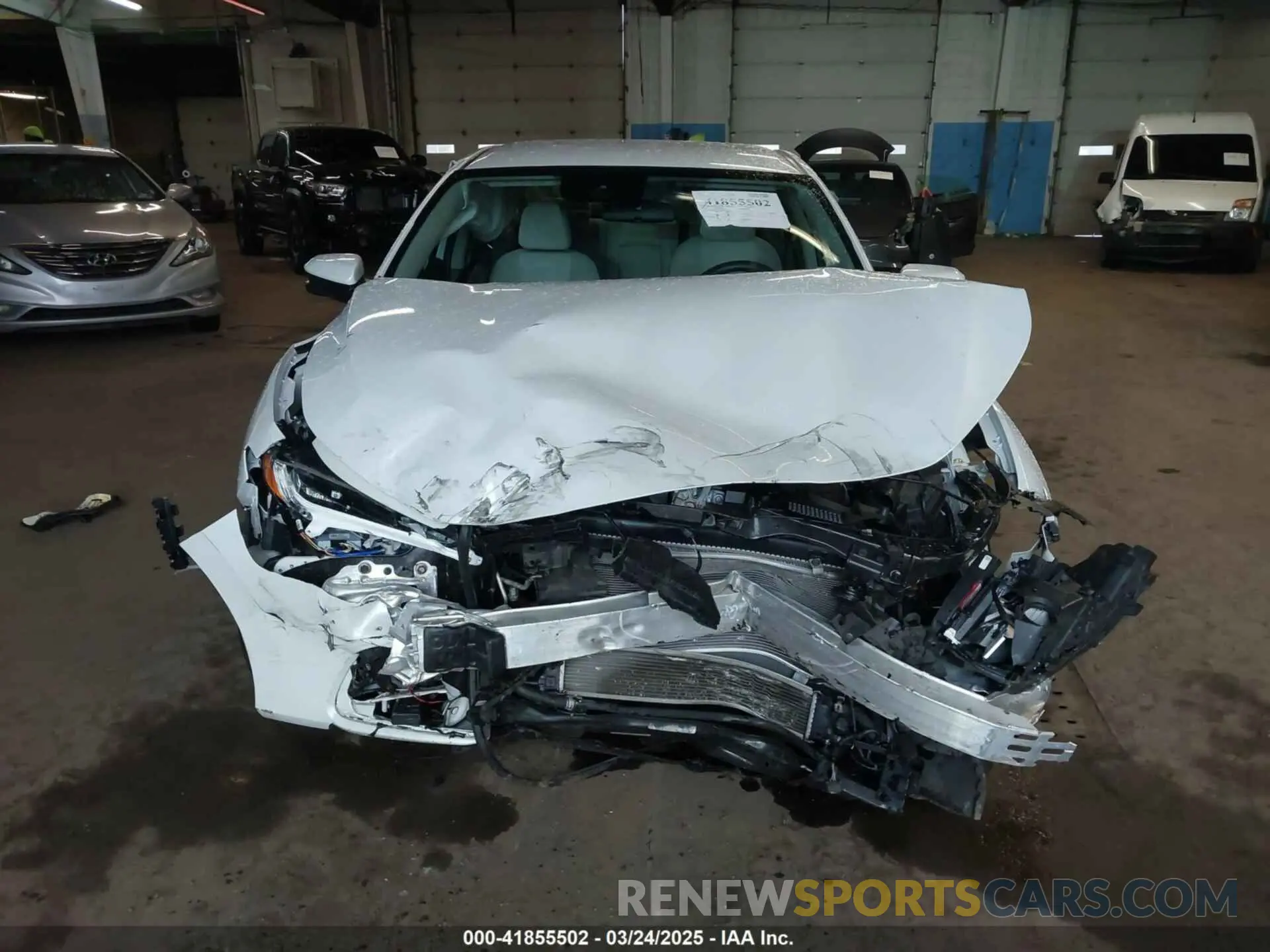 6 Photograph of a damaged car 19XZE4F52KE004774 HONDA INSIGHT 2019