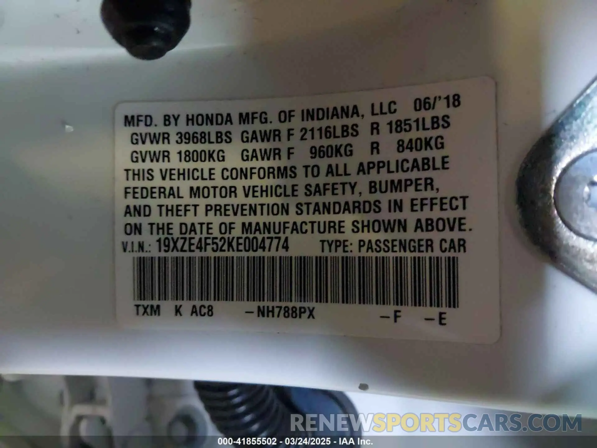 9 Photograph of a damaged car 19XZE4F52KE004774 HONDA INSIGHT 2019
