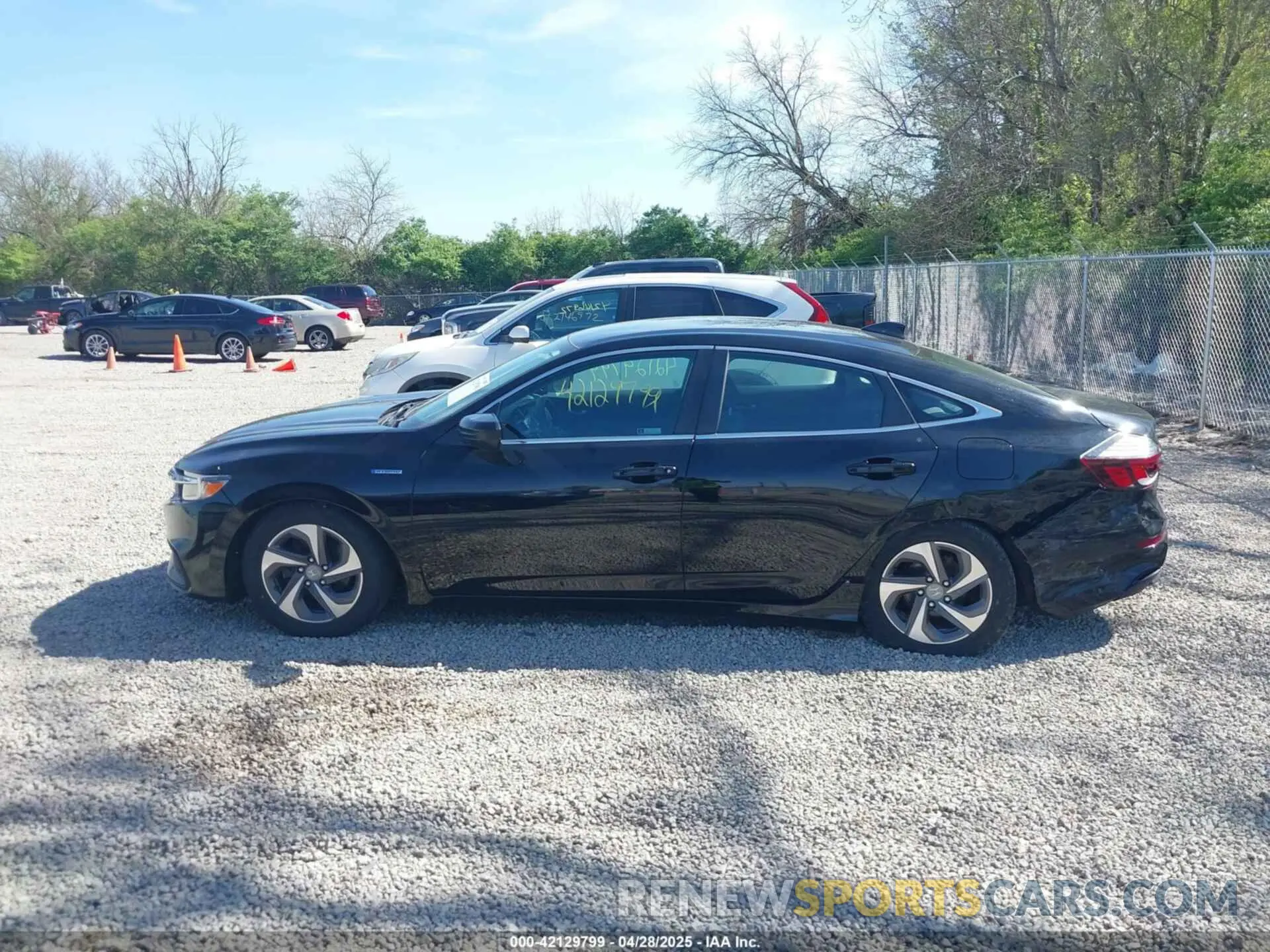 14 Photograph of a damaged car 19XZE4F52KE010915 HONDA INSIGHT 2019