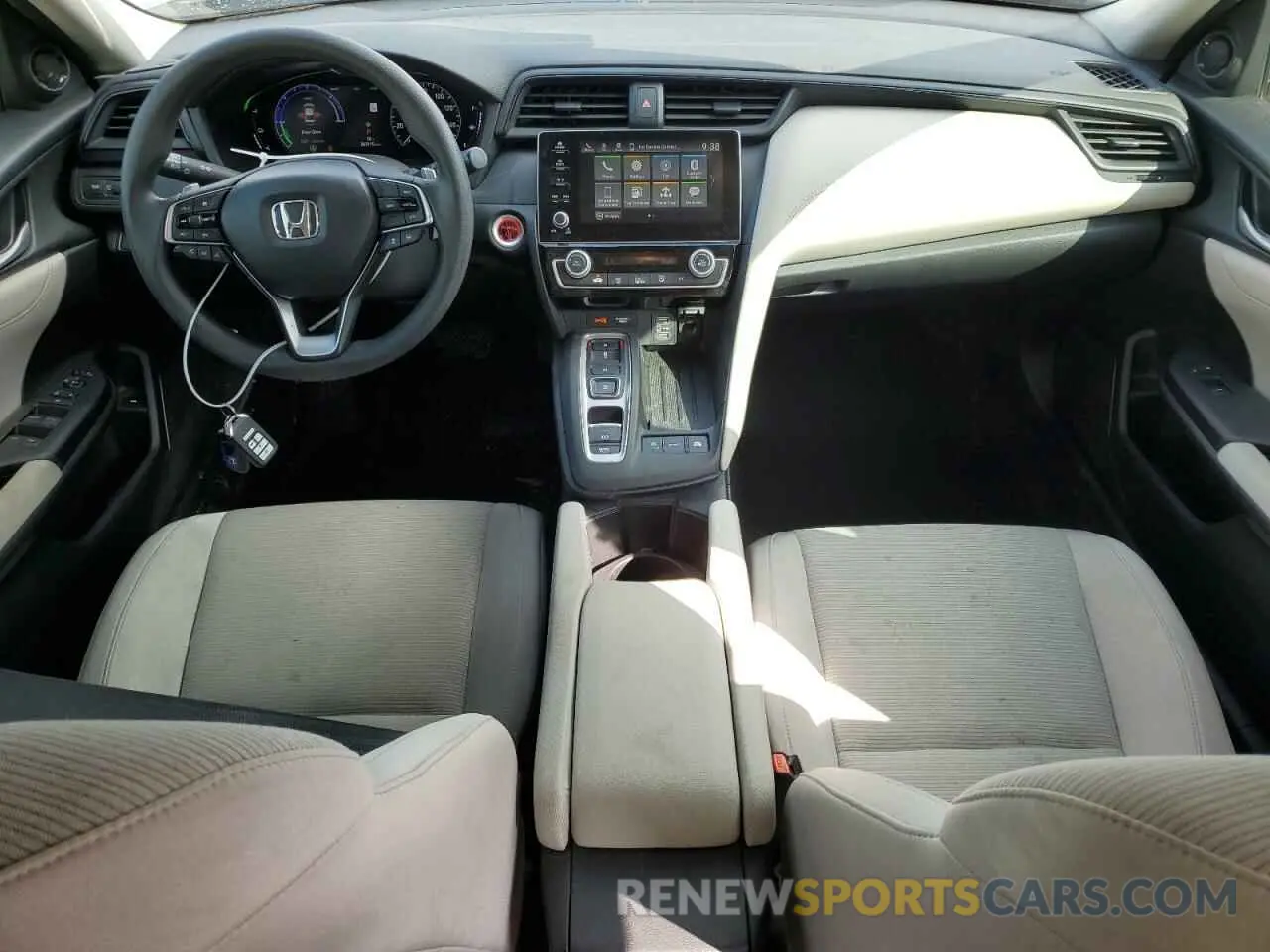 8 Photograph of a damaged car 19XZE4F52KE024751 HONDA INSIGHT 2019