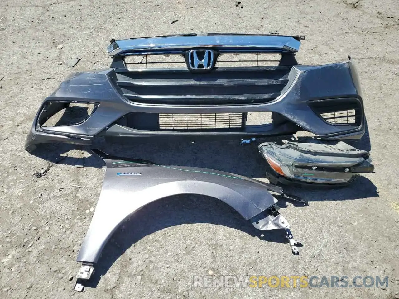 12 Фотография поврежденного автомобиля 19XZE4F52KE033983 HONDA INSIGHT 2019
