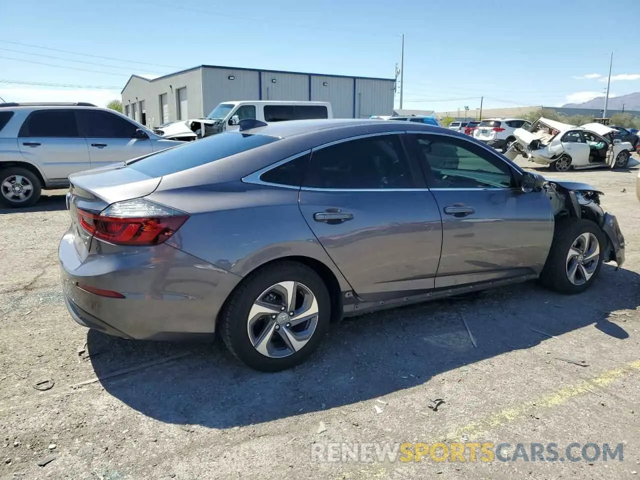 3 Фотография поврежденного автомобиля 19XZE4F52KE033983 HONDA INSIGHT 2019