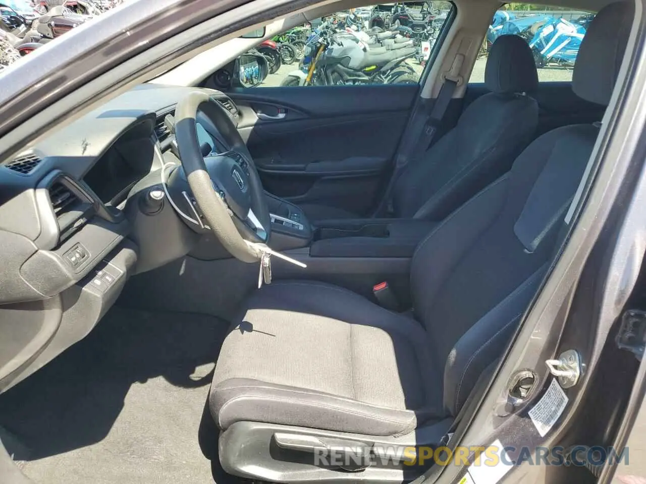 7 Фотография поврежденного автомобиля 19XZE4F52KE033983 HONDA INSIGHT 2019