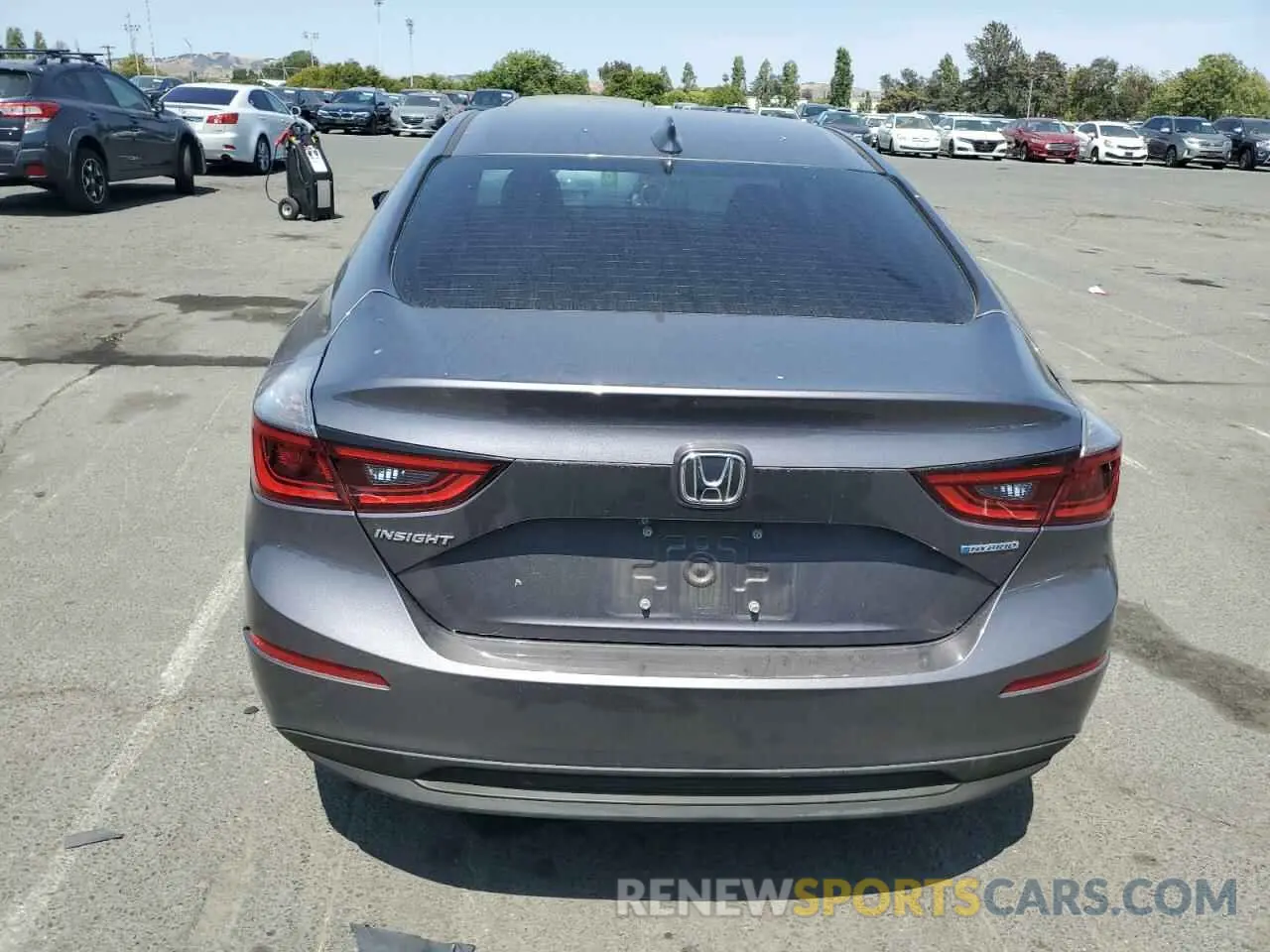 6 Photograph of a damaged car 19XZE4F53KE006890 HONDA INSIGHT 2019
