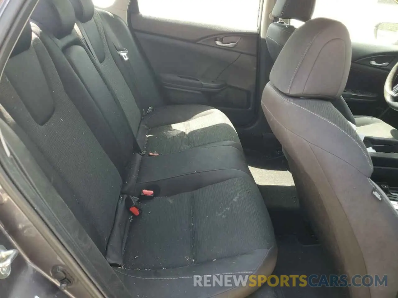 10 Фотография поврежденного автомобиля 19XZE4F54KE008079 HONDA INSIGHT 2019