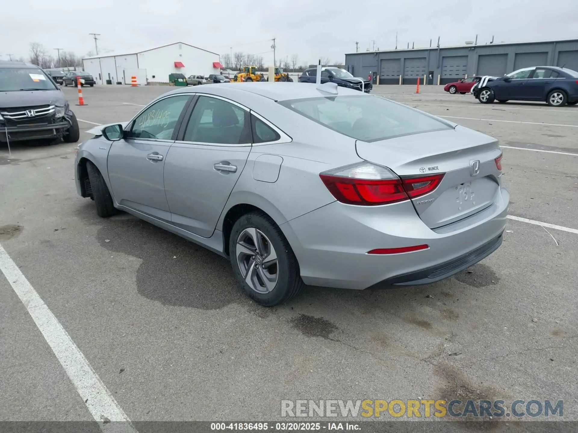 3 Photograph of a damaged car 19XZE4F54KE010155 HONDA INSIGHT 2019