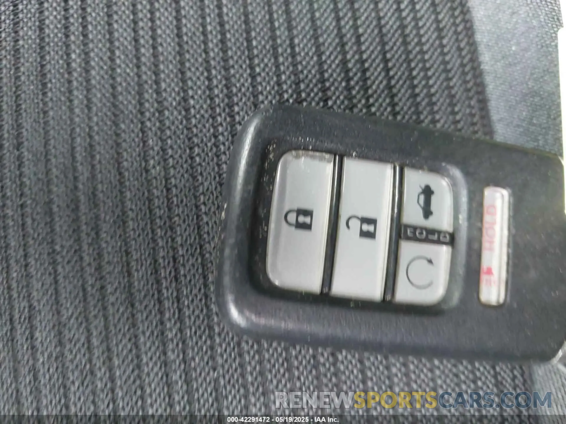 11 Photograph of a damaged car 19XZE4F55KE022055 HONDA INSIGHT 2019