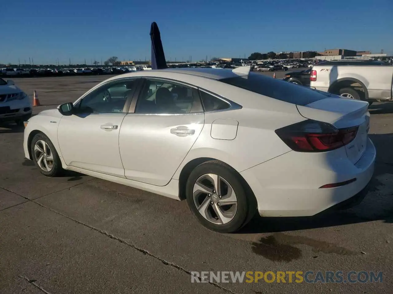 2 Фотография поврежденного автомобиля 19XZE4F55KE028941 HONDA INSIGHT 2019