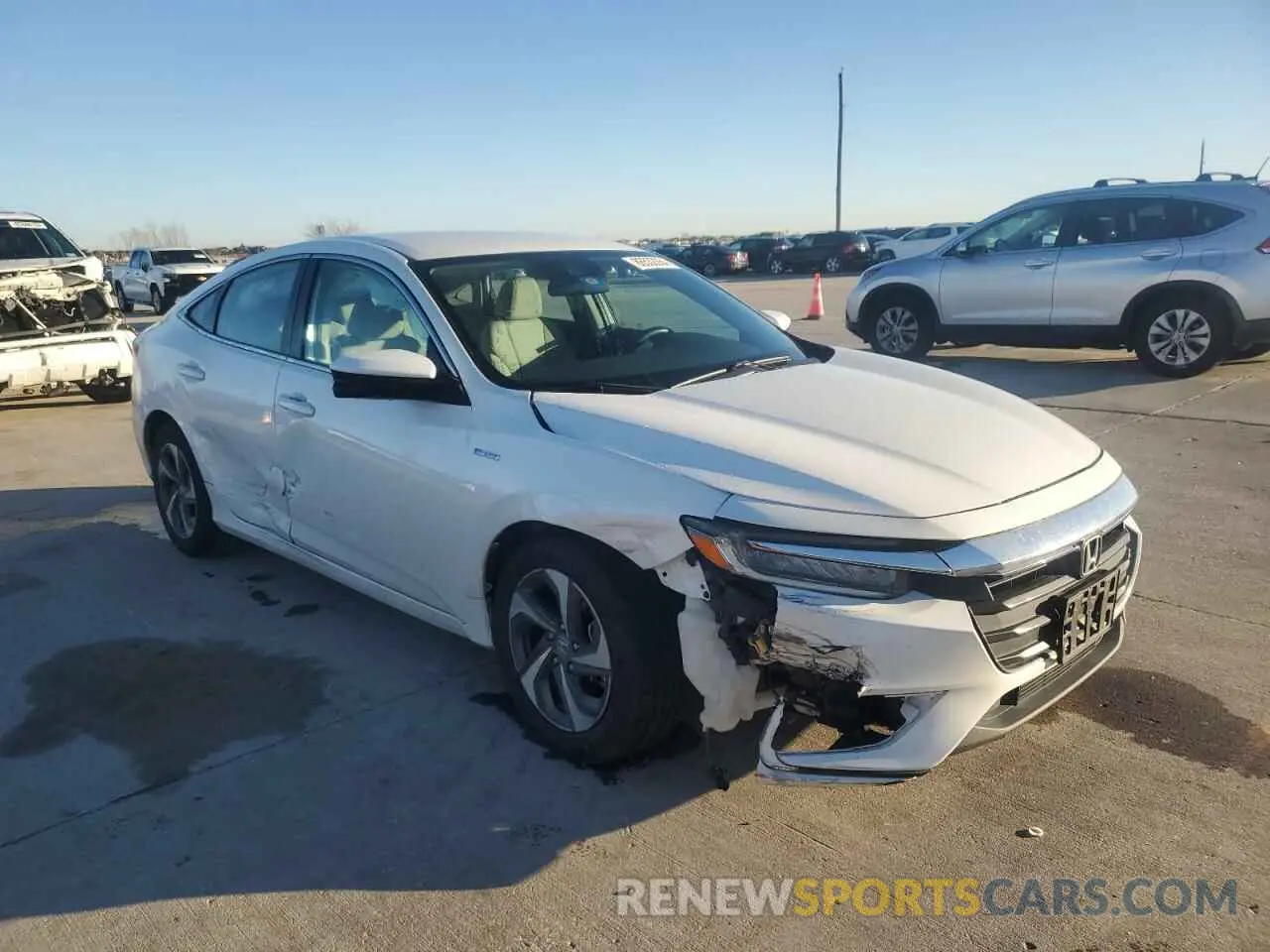 4 Фотография поврежденного автомобиля 19XZE4F55KE028941 HONDA INSIGHT 2019