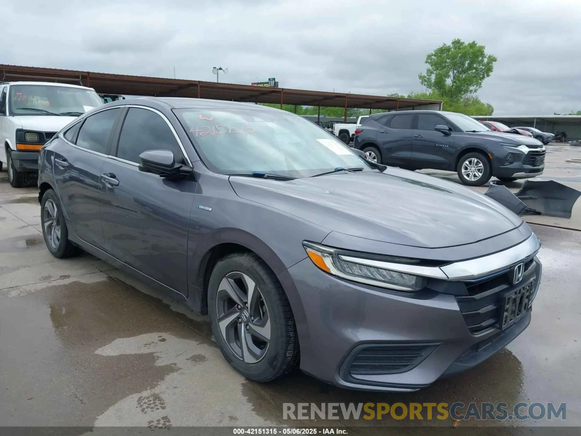 1 Фотография поврежденного автомобиля 19XZE4F56KE025837 HONDA INSIGHT 2019