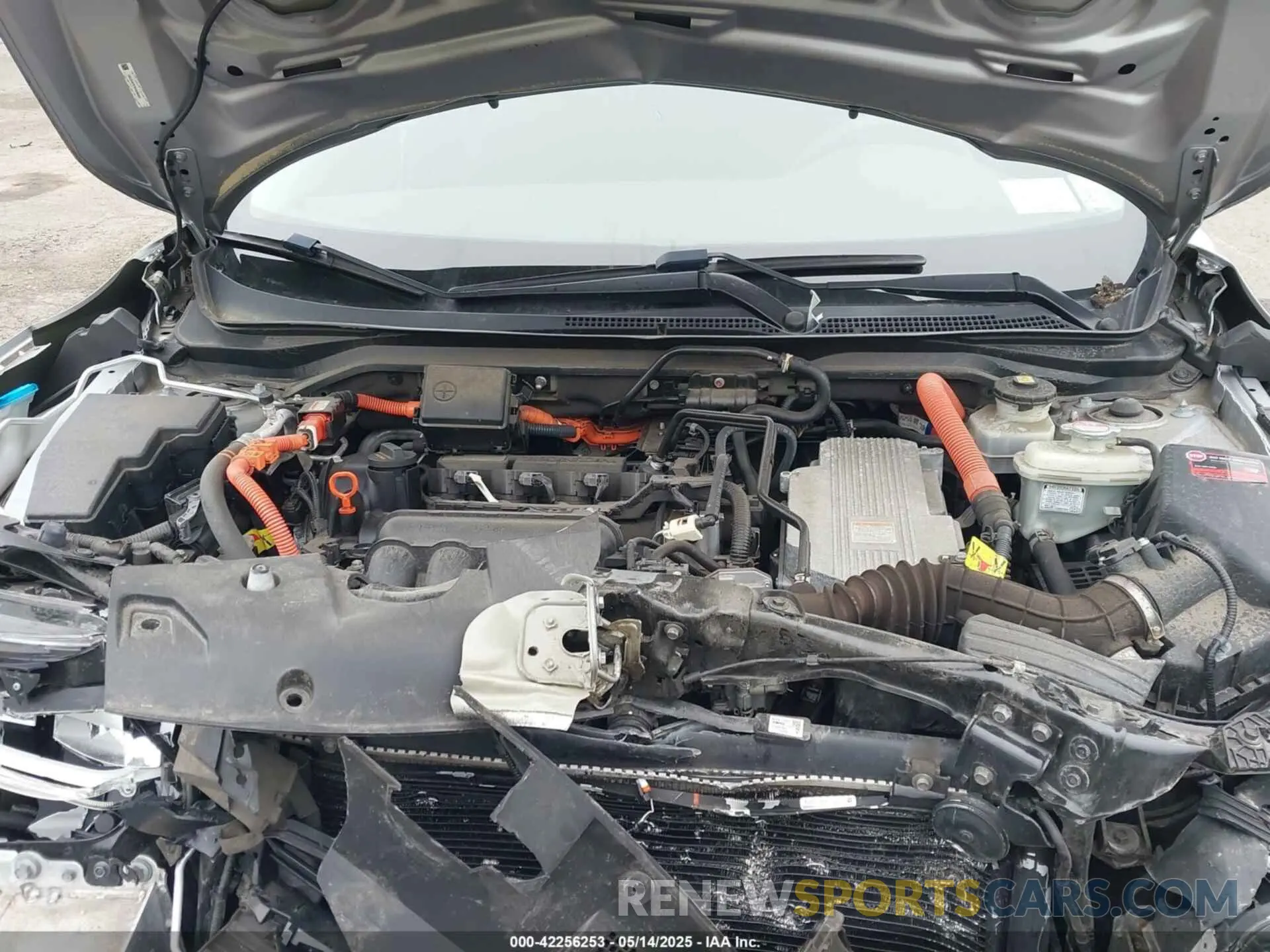10 Фотография поврежденного автомобиля 19XZE4F57KE009386 HONDA INSIGHT 2019