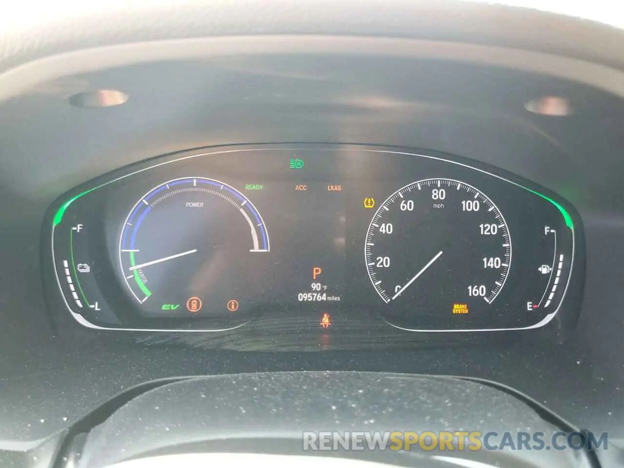 9 Photograph of a damaged car 19XZE4F57KE018492 HONDA INSIGHT 2019