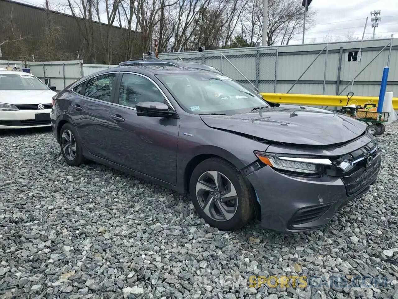 4 Фотография поврежденного автомобиля 19XZE4F58KE008151 HONDA INSIGHT 2019