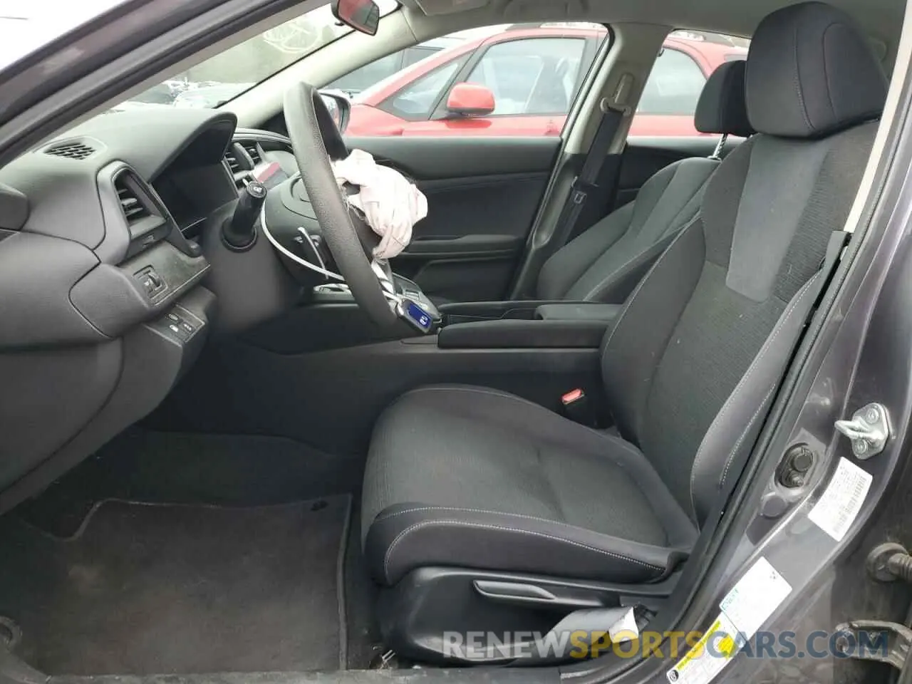 7 Фотография поврежденного автомобиля 19XZE4F58KE008151 HONDA INSIGHT 2019