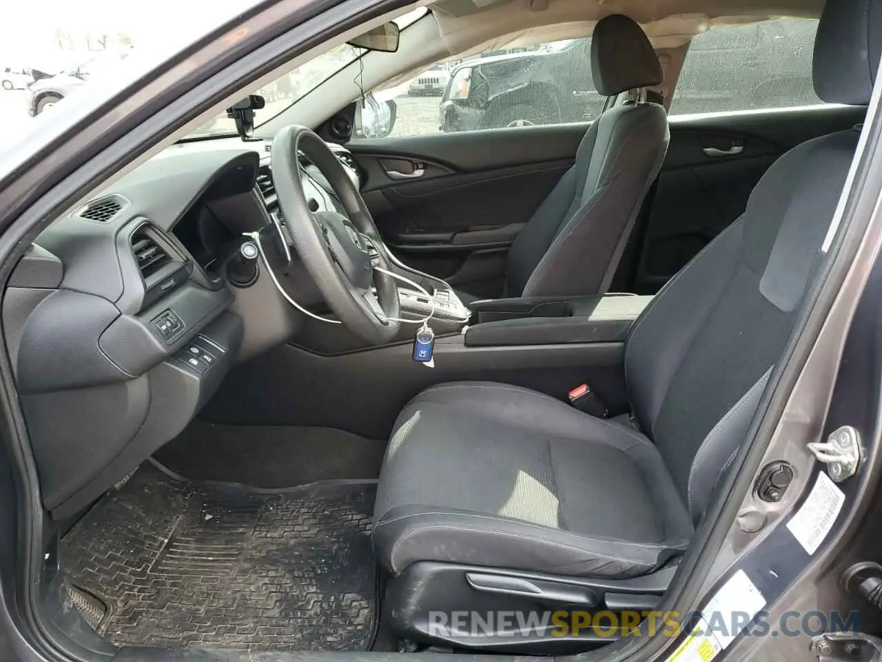 7 Фотография поврежденного автомобиля 19XZE4F58KE017755 HONDA INSIGHT 2019
