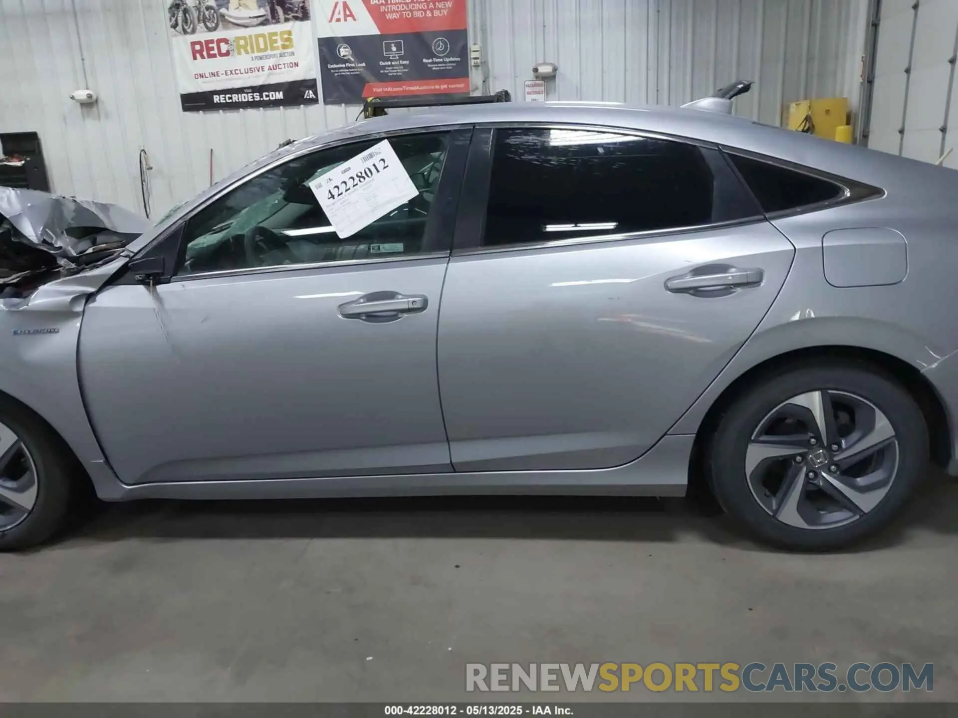 15 Photograph of a damaged car 19XZE4F59KE001869 HONDA INSIGHT 2019