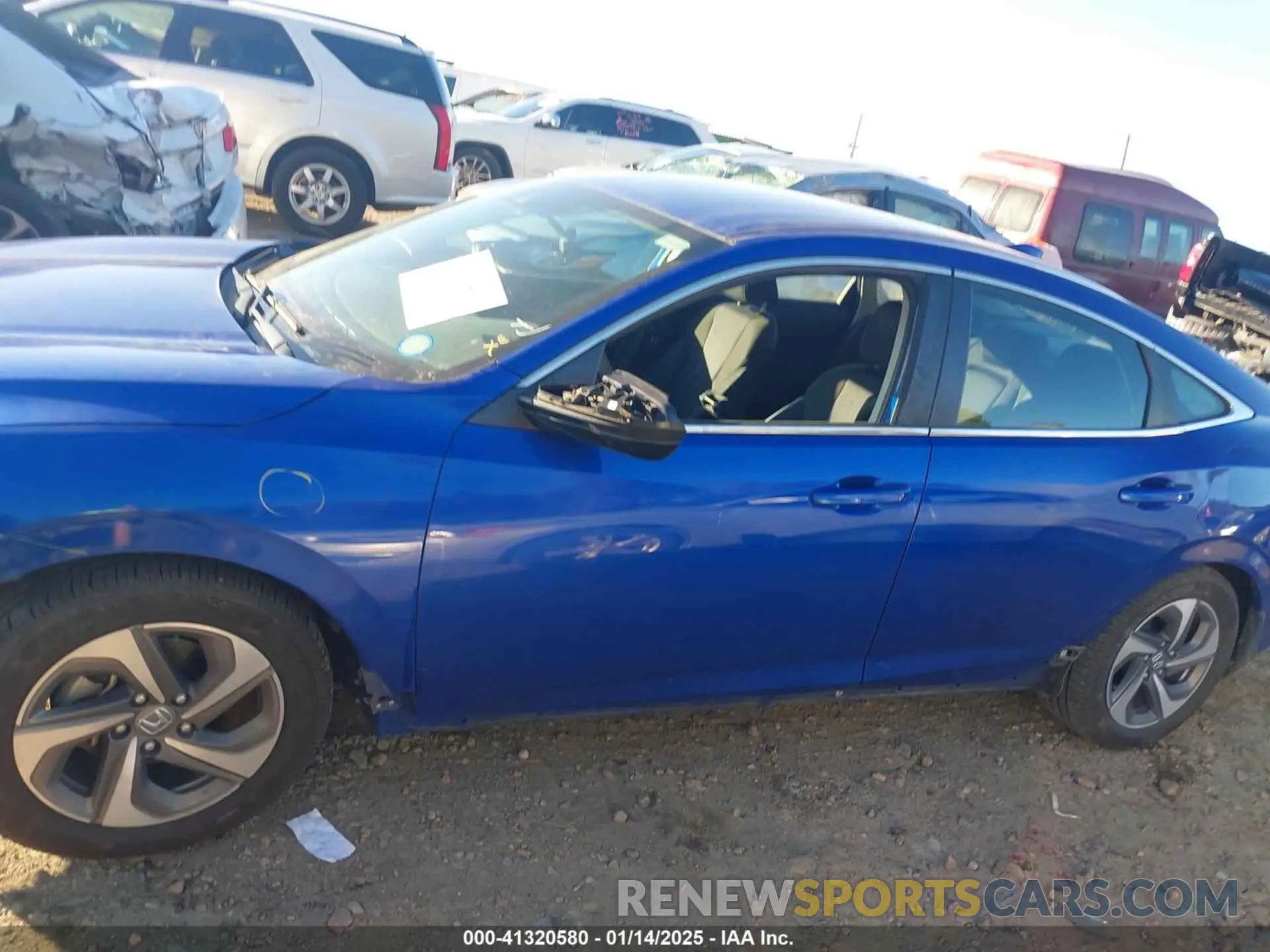 15 Photograph of a damaged car 19XZE4F59KE007669 HONDA INSIGHT 2019