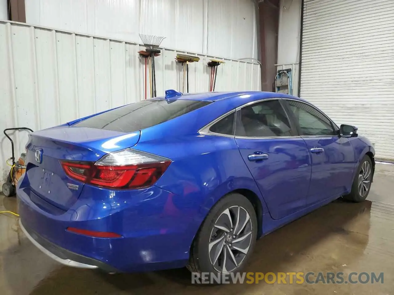 3 Фотография поврежденного автомобиля 19XZE4F90KE003576 HONDA INSIGHT 2019