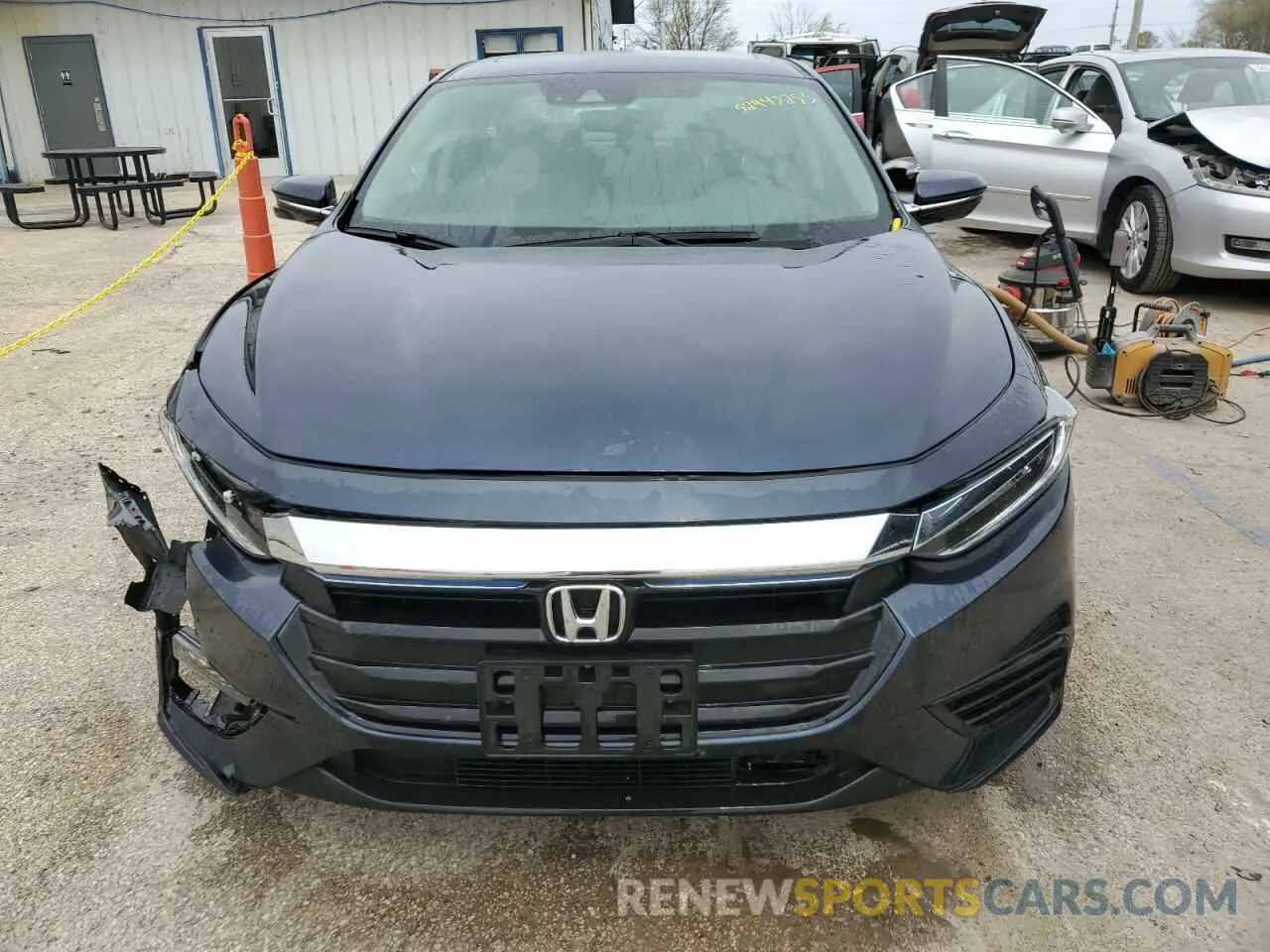 5 Photograph of a damaged car 19XZE4F91KE013243 HONDA INSIGHT 2019