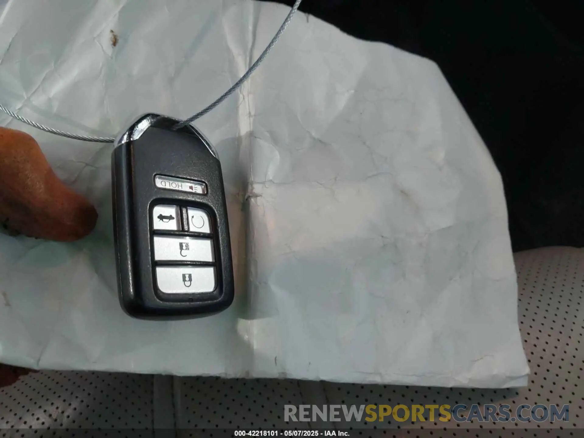 11 Фотография поврежденного автомобиля 19XZE4F94KE014483 HONDA INSIGHT 2019