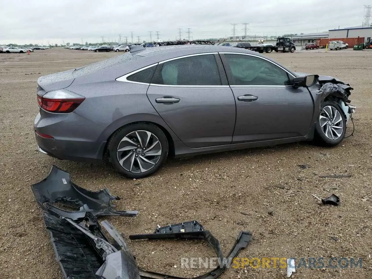 3 Photograph of a damaged car 19XZE4F94KE024088 HONDA INSIGHT 2019
