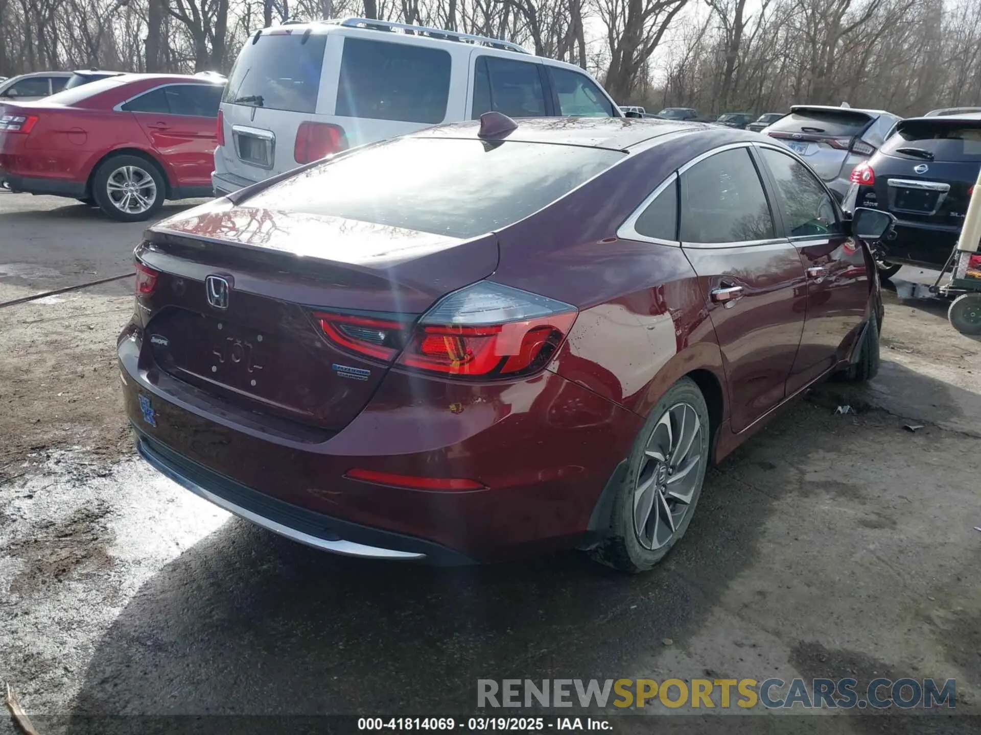 4 Фотография поврежденного автомобиля 19XZE4F95KE020308 HONDA INSIGHT 2019