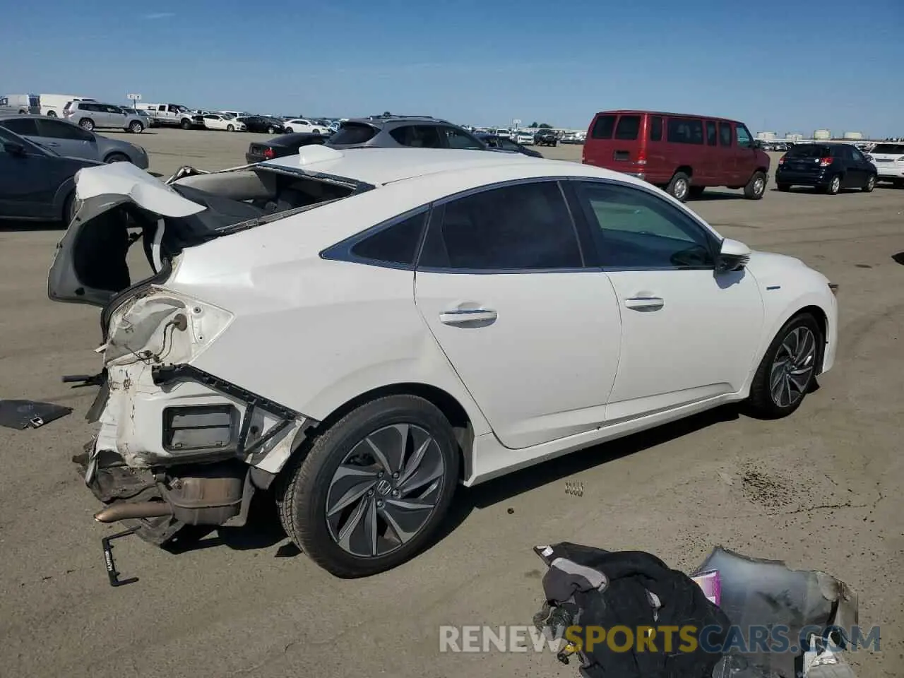 3 Photograph of a damaged car 19XZE4F97KE020228 HONDA INSIGHT 2019
