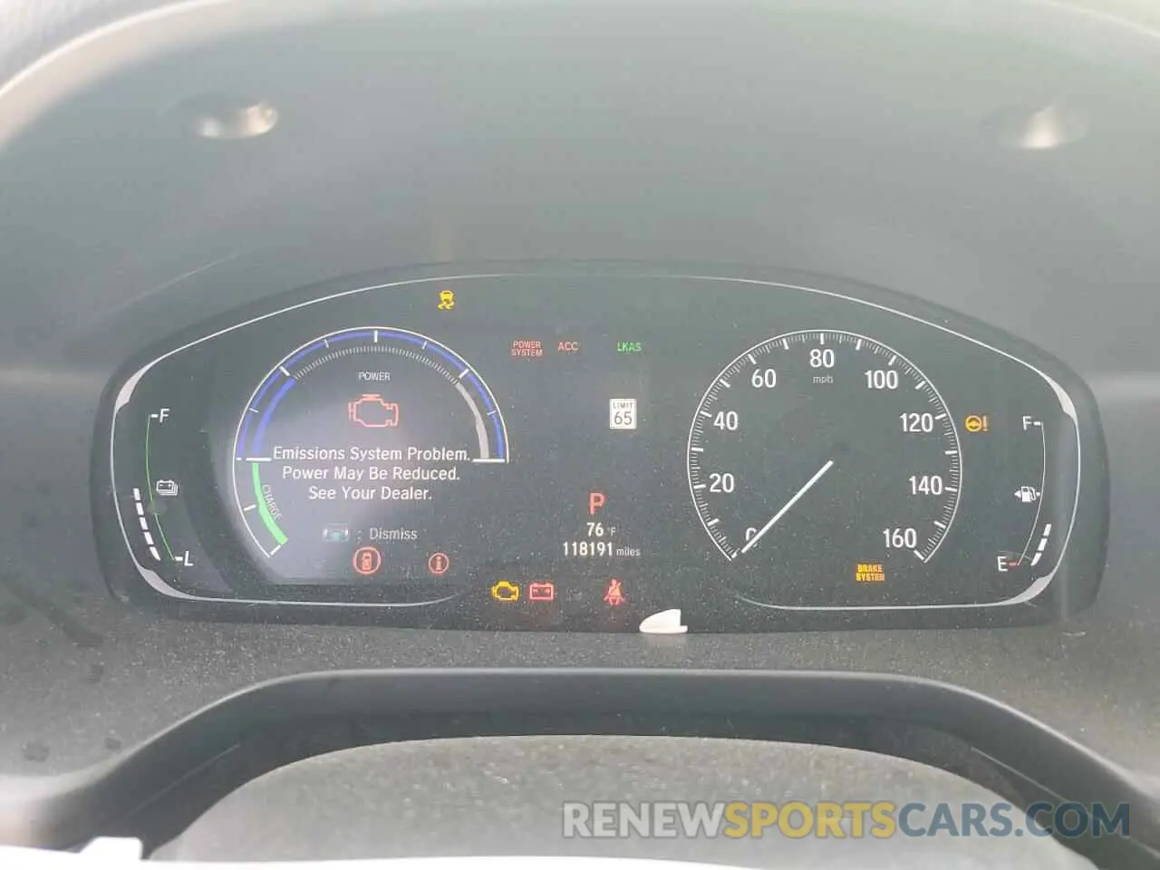 9 Photograph of a damaged car 19XZE4F97KE020228 HONDA INSIGHT 2019