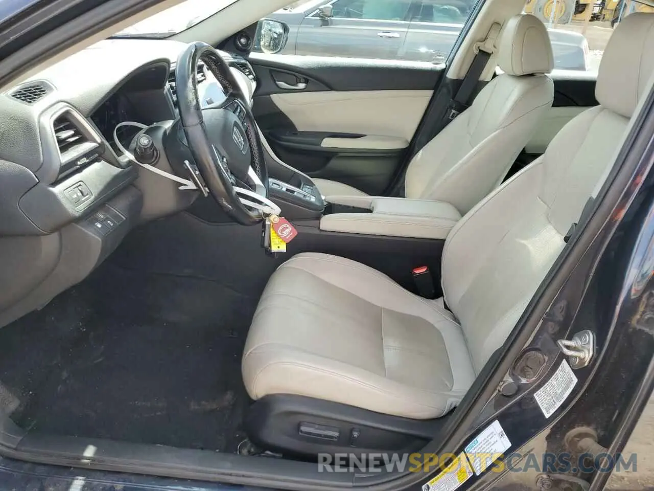 7 Фотография поврежденного автомобиля 19XZE4F98KE000621 HONDA INSIGHT 2019