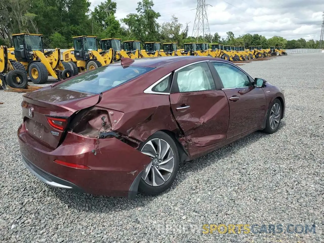 3 Фотография поврежденного автомобиля 19XZE4F98KE019962 HONDA INSIGHT 2019