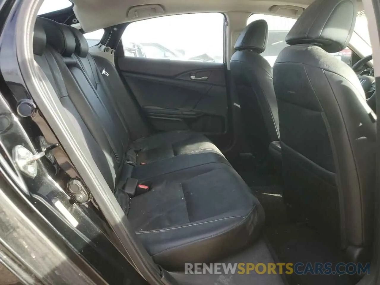 10 Фотография поврежденного автомобиля 19XZE4F99KE003172 HONDA INSIGHT 2019