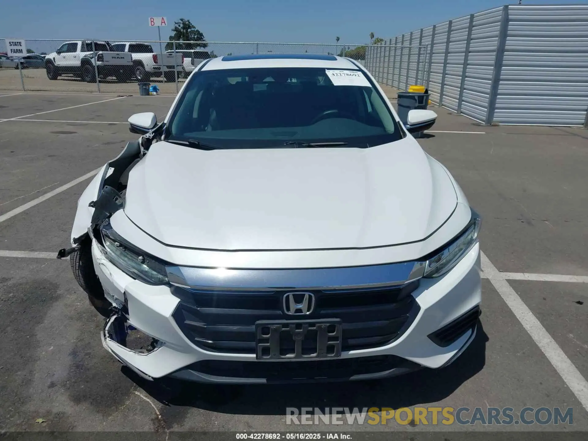 12 Photograph of a damaged car 19XZE4F99KE027245 HONDA INSIGHT 2019