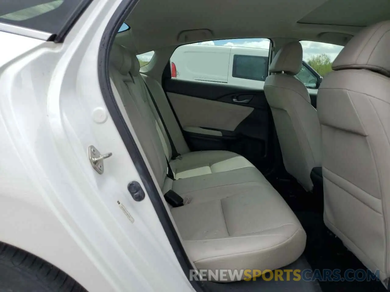 10 Photograph of a damaged car 19XZE4F9XKE007764 HONDA INSIGHT 2019