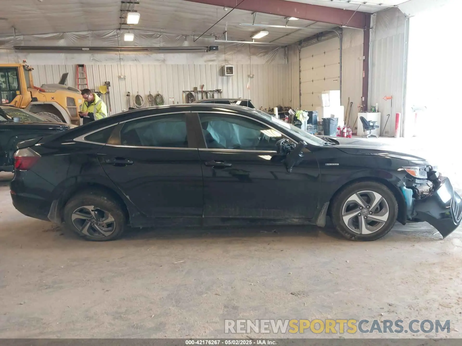 13 Photograph of a damaged car 19XZE4F50LE014818 HONDA INSIGHT 2020