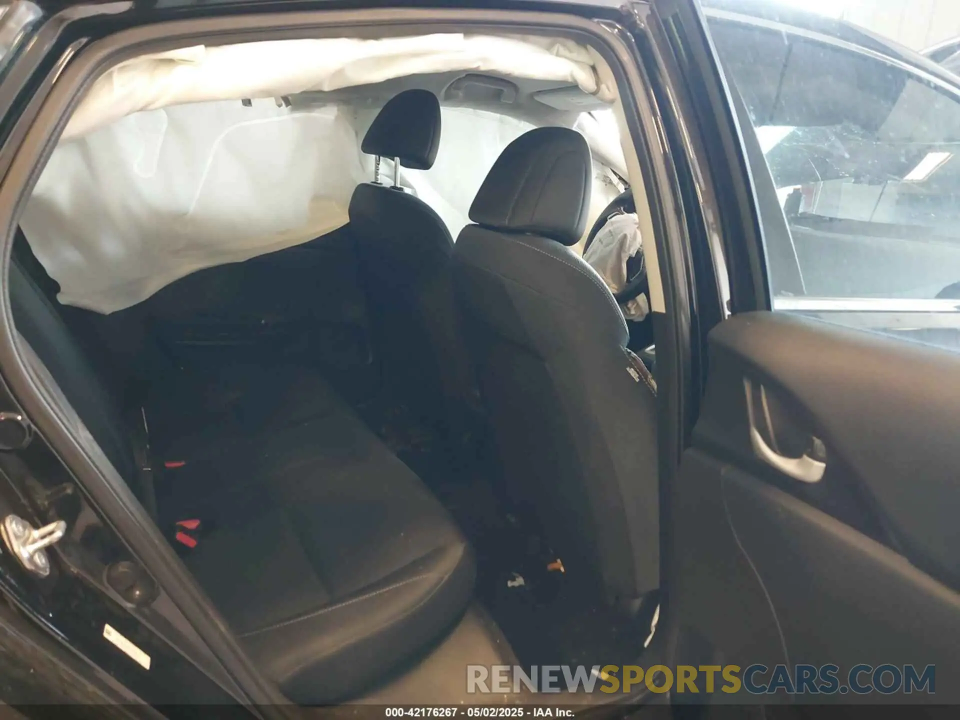 8 Photograph of a damaged car 19XZE4F50LE014818 HONDA INSIGHT 2020
