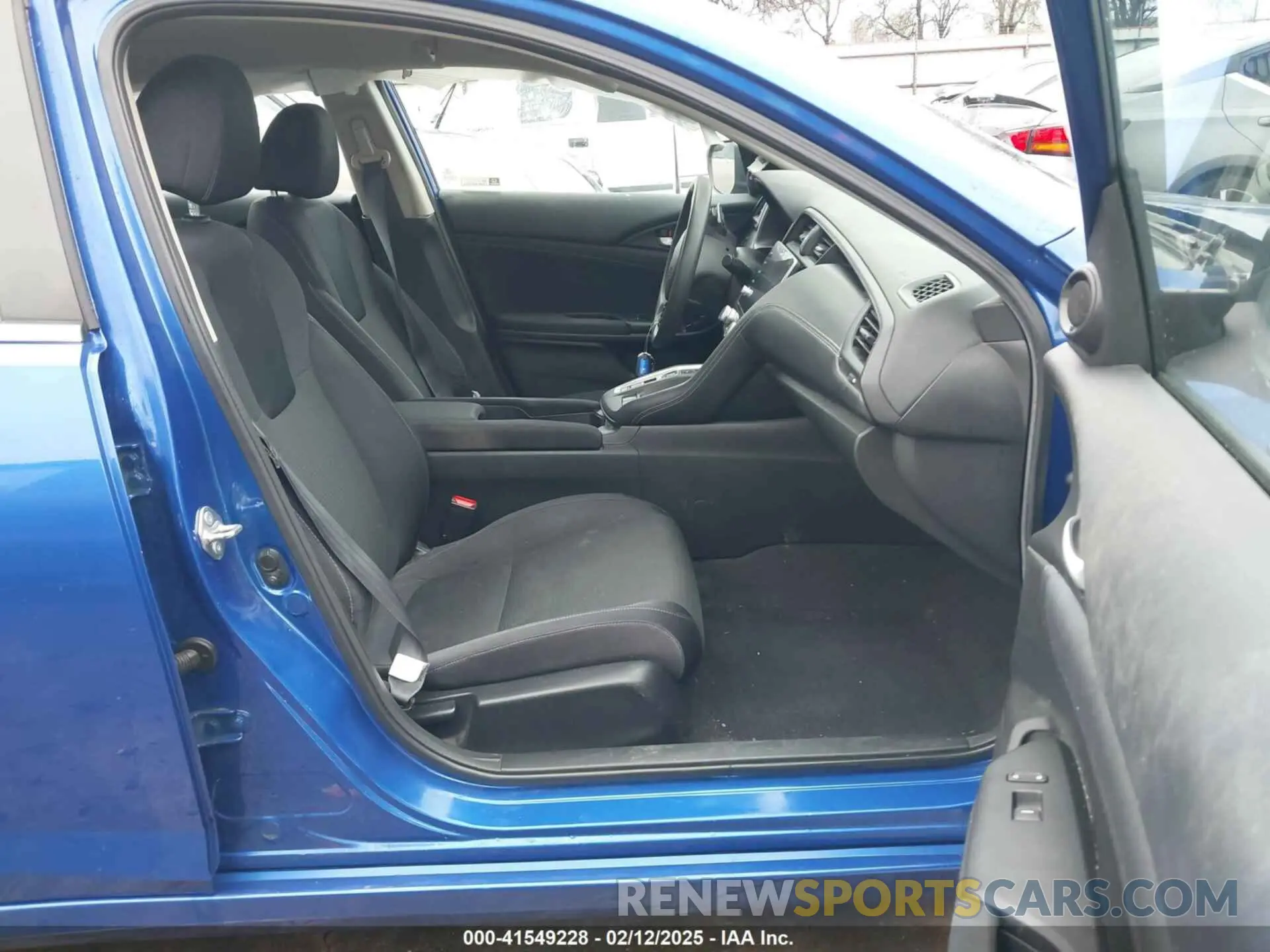 5 Фотография поврежденного автомобиля 19XZE4F55LE009856 HONDA INSIGHT 2020