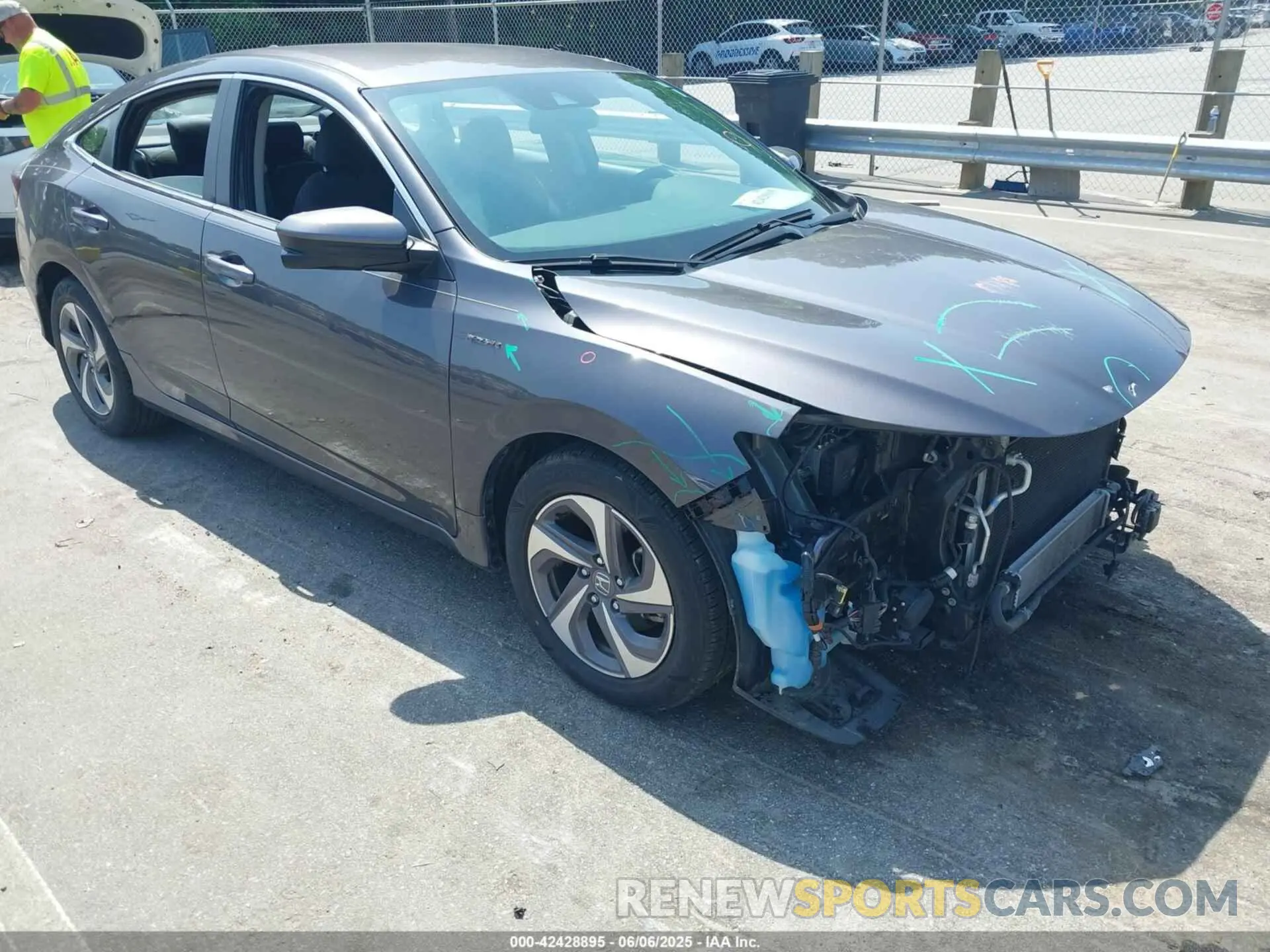 1 Photograph of a damaged car 19XZE4F55LE011882 HONDA INSIGHT 2020