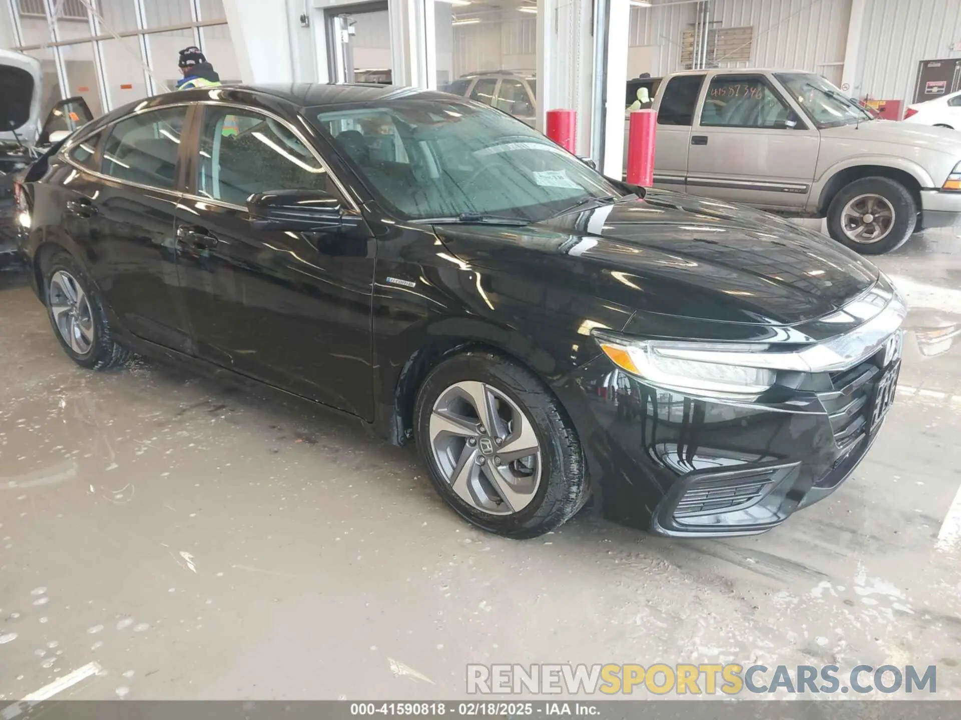 1 Фотография поврежденного автомобиля 19XZE4F58LE008670 HONDA INSIGHT 2020