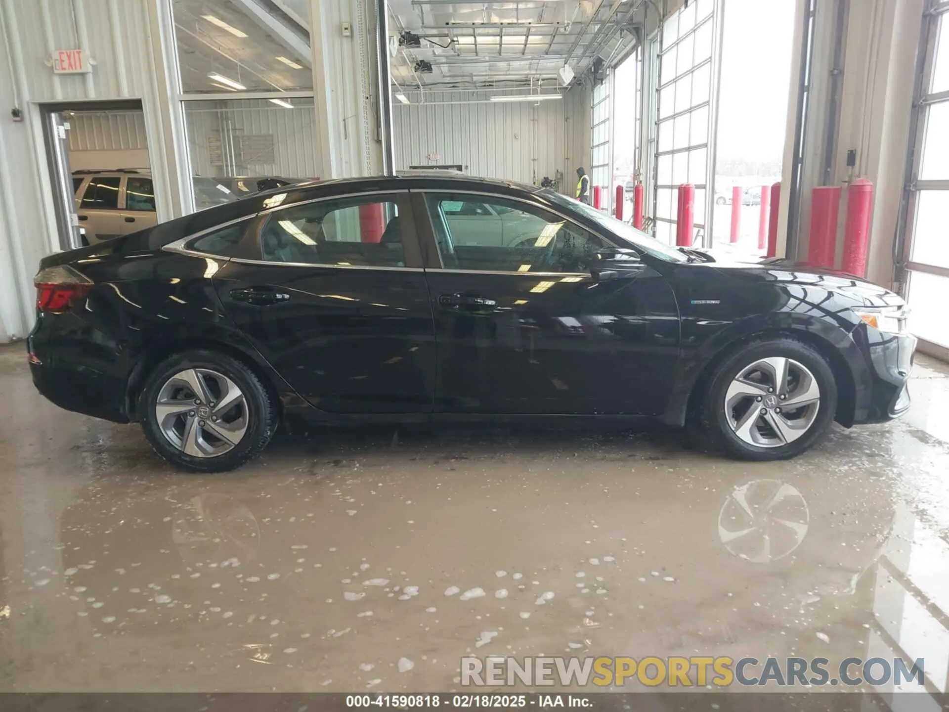 13 Фотография поврежденного автомобиля 19XZE4F58LE008670 HONDA INSIGHT 2020