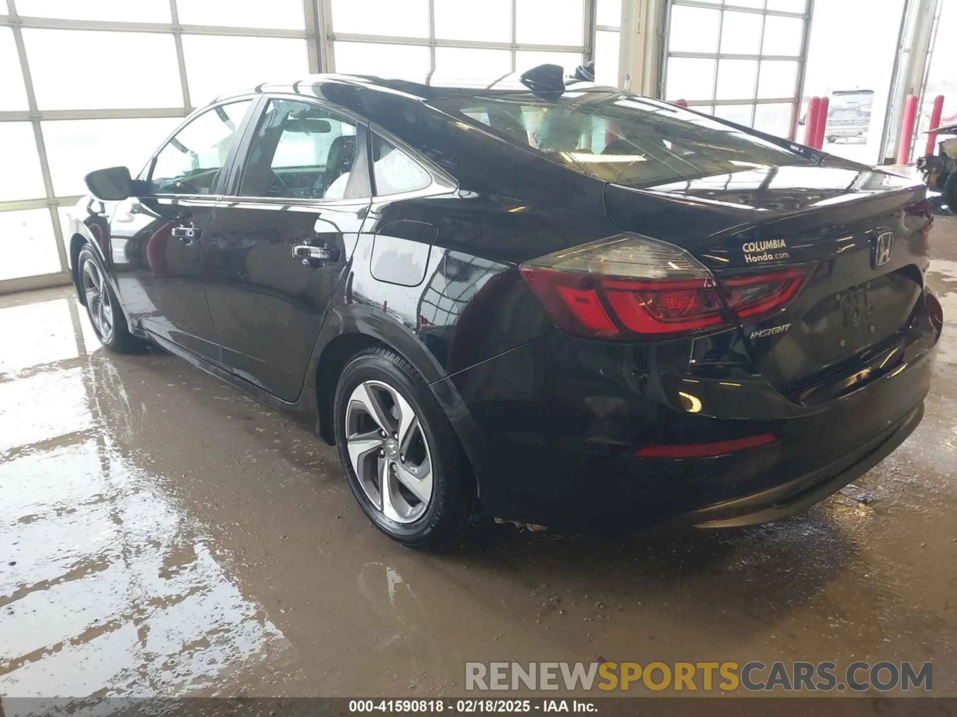 3 Фотография поврежденного автомобиля 19XZE4F58LE008670 HONDA INSIGHT 2020