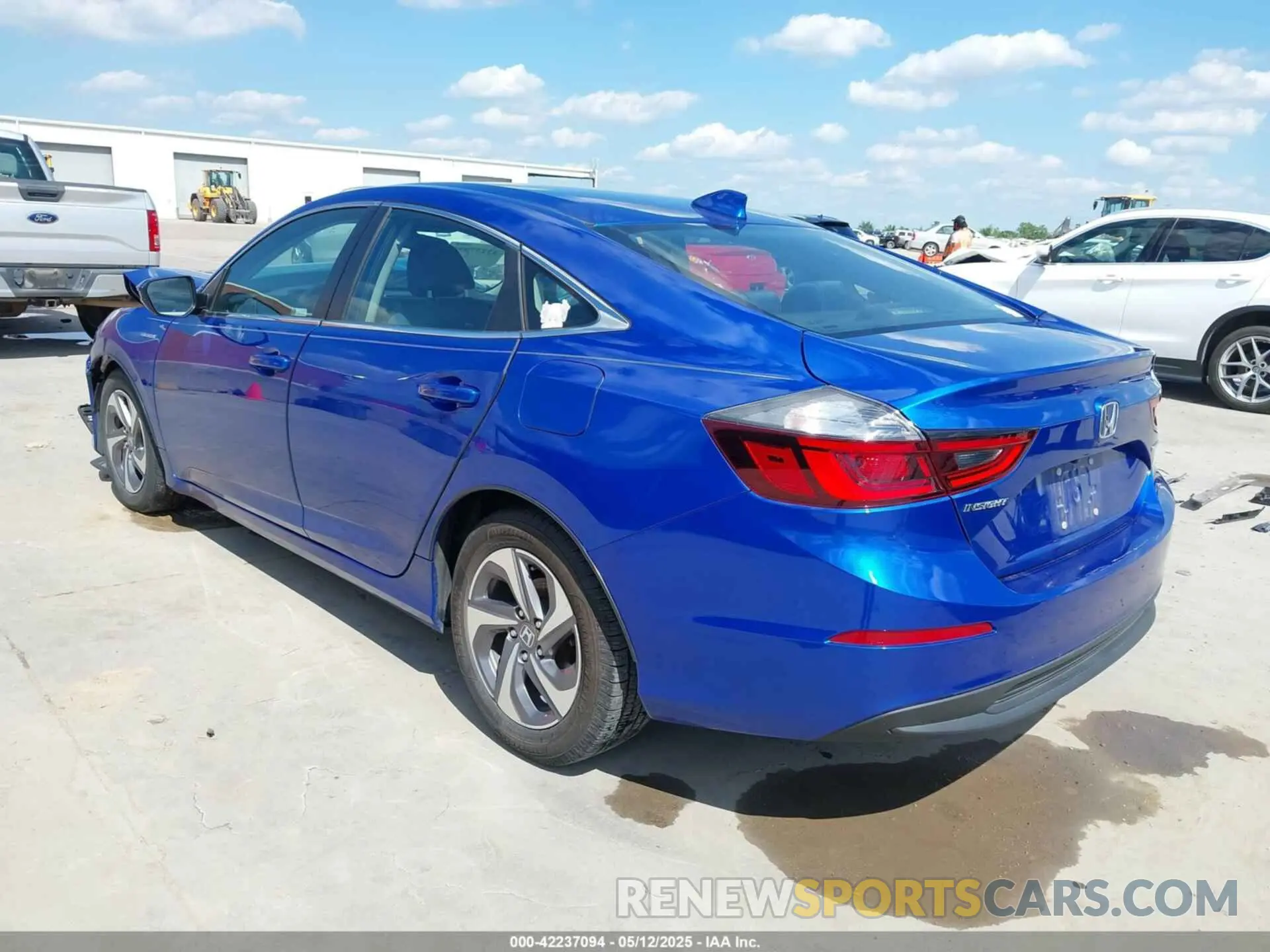 3 Фотография поврежденного автомобиля 19XZE4F5XLE007617 HONDA INSIGHT 2020