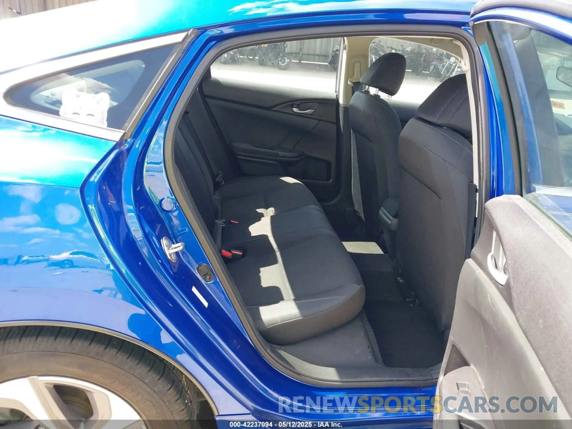 8 Фотография поврежденного автомобиля 19XZE4F5XLE007617 HONDA INSIGHT 2020