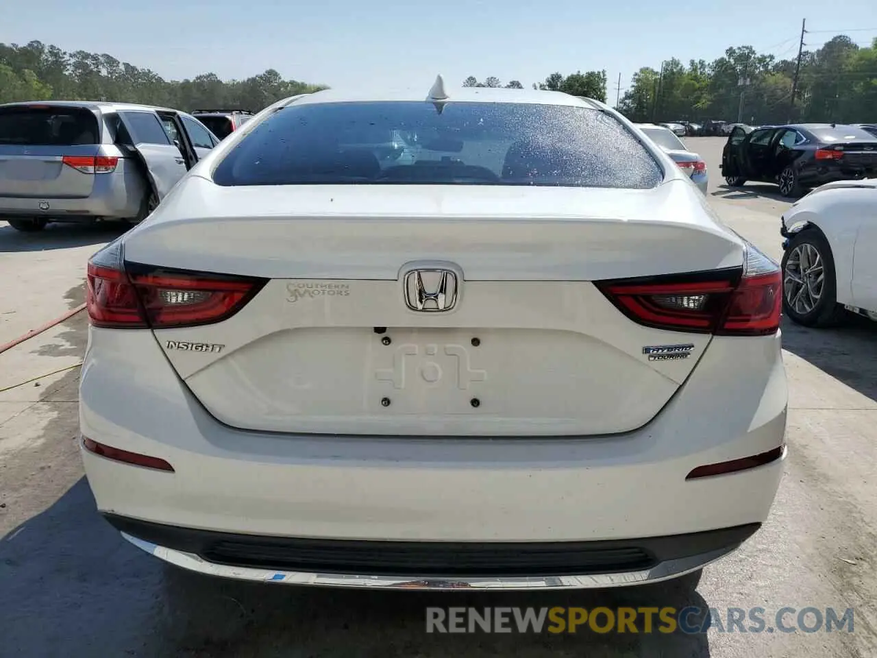 6 Photograph of a damaged car 19XZE4F90LE011002 HONDA INSIGHT 2020