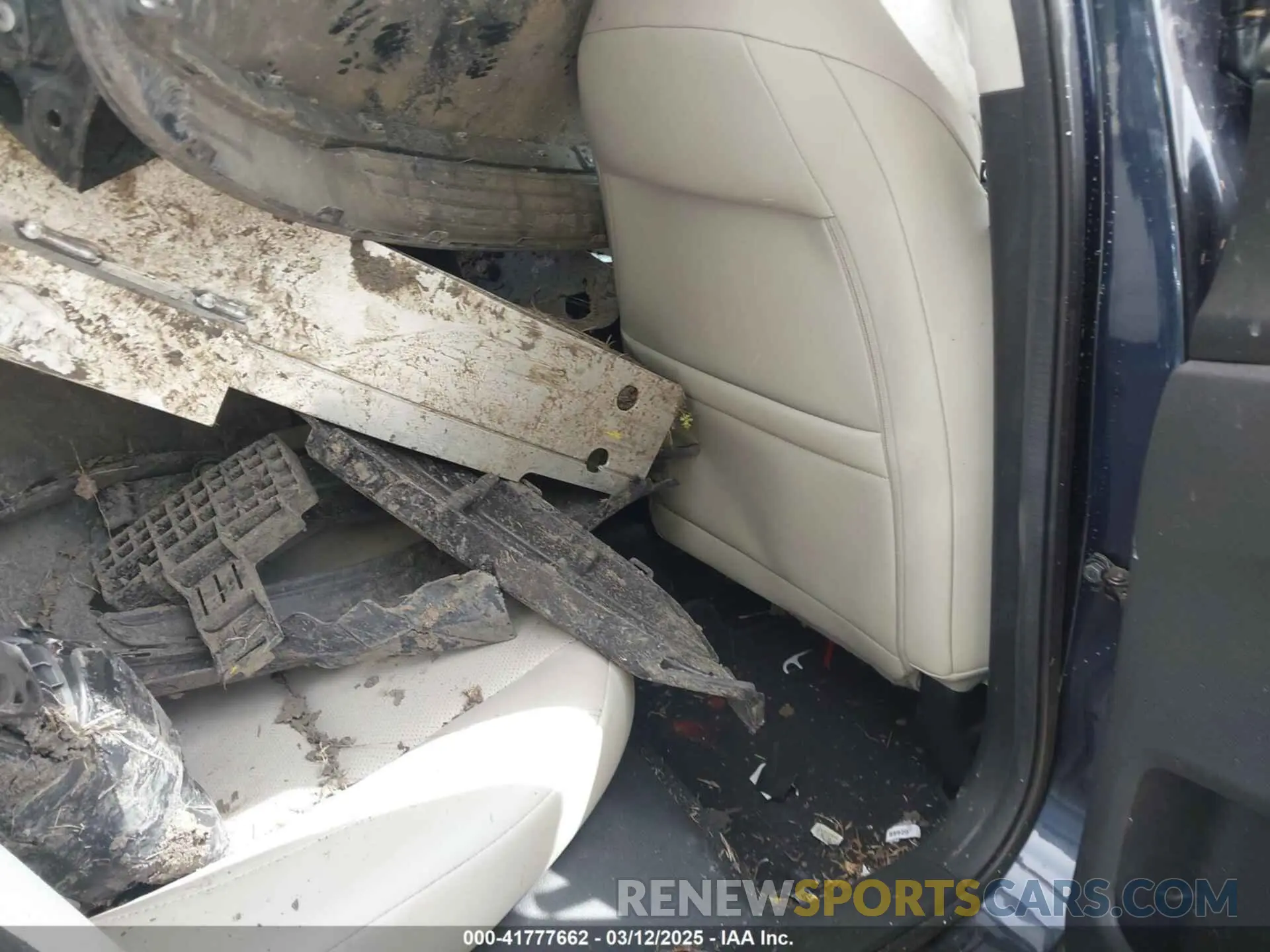8 Фотография поврежденного автомобиля 19XZE4F94LE006918 HONDA INSIGHT 2020